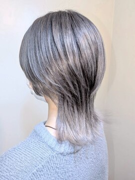 リリー シブヤ(Lilly shibuya) 【Lilly渋谷】#シルバー#ウルフカット#ウルフ#学割U24#韓国