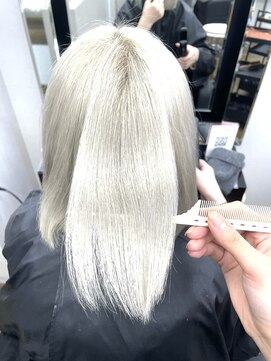 ベルグローアルファ(BELLE GROW ALPHA) ホワイトカラー