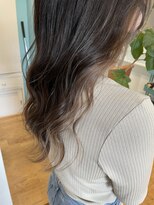 コヨーテ(coyote)&nbsp;インナーカラー レイヤーロング シルバーベージュ