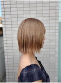 切りっぱなし束感ボブ