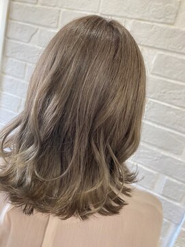 ヘアースポットイング(ing) シルキーベージュ