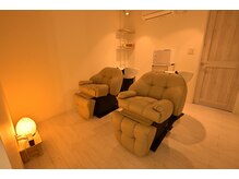 目を閉じるだけで、自然と力が抜けていく。忙しい日常を忘れ、心と身体がゆるやかにほどける時間。