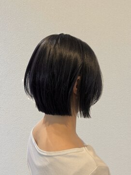 ノブレス ノアール(NOBLESSE NOIR) レイヤーボブ