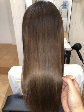 アコンプリッシュ 代官山 恵比寿(accomplish) プラチナミネコラ