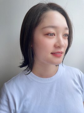 美容室 アイディー i-dee 切りっぱなしボブ