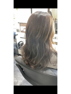 さぶちゃん 柏 お洒落なベージュ