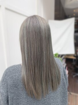 イヴァン アンド リズ 奈良店(IVAn & LIZ) #ハイライト #グリーン