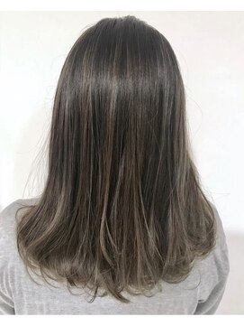 ファーチ(Fir-chi) ナチュラルバレイヤージュ