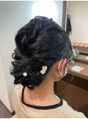 トップ カール サイド ツイスト シニヨン ヘアアレンジ
