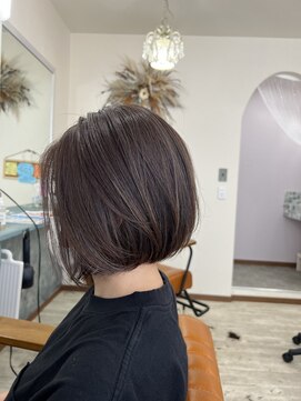 イデール(ideaile) 前下がりボブ