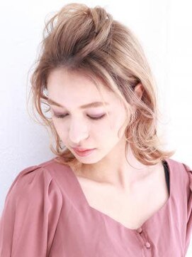 アース 三軒茶屋店(HAIR&MAKE EARTH) 三軒茶屋_レディース_セミロング_ブリーチ_ブロンド_アレンジ
