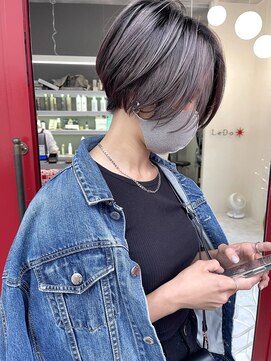 レド(LeDo) ハンサムショート×シャドールーツ×四日市