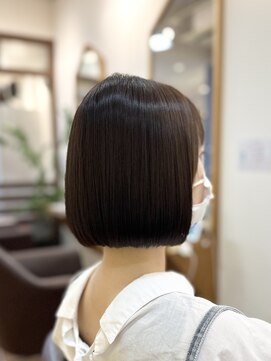 フリージア(freesia) 艶髪/ボブ/30代40代50代