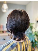 抜け感を出した大人くびれスタイル