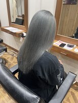 ココロヘアー マド(Cocolo hair MADO) グレーアッシュ