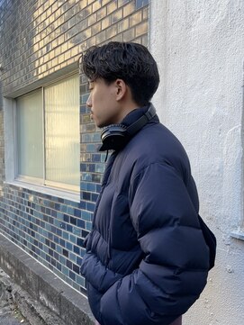 ビューズ(VIEWS) メンズカット/ニュアンスパーマ/センターパート/表参道