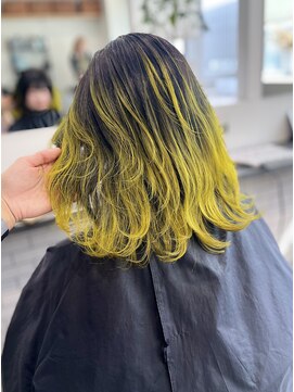 ナナ(NANA) イエロー/ブラック/グラデーション/デザイン/レイヤーカット