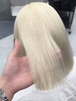 リトバイトゥルークリエイション 大宮(Re:to by True Creation)&nbsp;【ケアブリーチ】プラチナホワイトベージュ×まとまりボブ