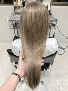 テクネ 天神大名(techne) 天神大名ミルクティーベージュダブルカラーケアブリーチショート