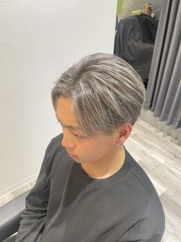 レーゲンボーゲン(REGENBOGEN)の写真/50代メンズのためのハイライト白髪ぼかしカラー◎