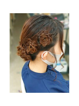 ヘアーメイク ティアラ(Hair make Tiara) フルールヘア☆+゜