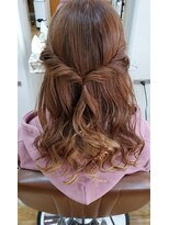 ヘアーアンドメイク ペリドット(hair&make Peridot)&nbsp;インナーカラーのアレンジスタイル