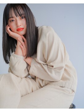 ムク(MUKU) ストレートでも素敵な髪