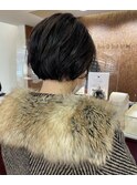 上品大人の丸みショートボブ。