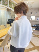 ロンド ストラーダ 心斎橋(Lond strada)&nbsp;ショート×ハイライト白髪ぼかし×シルキーベージュ[心斎橋]