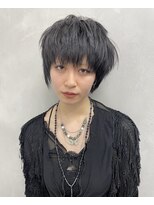 ショートヘア
