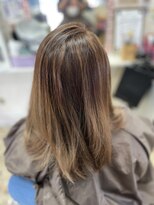 美容室エム(M)&nbsp;明るめカラー