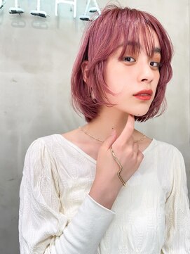 エイミー(Aimee) Aimee 町田 チェリーピンク×ナチュラルボブ