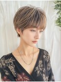【強気な40代ショート】3Dカラーとヘルシーな肌見せが大人の余裕