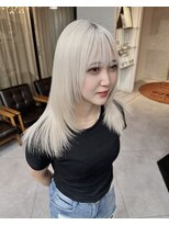 ティント 梅田(Tint)&nbsp;【TOMOKI】ホワイトブロンド《大阪梅田駅》