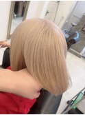 ホワイトベージュ