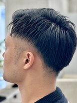 レヴィア(REVIA)&nbsp;メンズカットツーブロック刈り上げスタイル