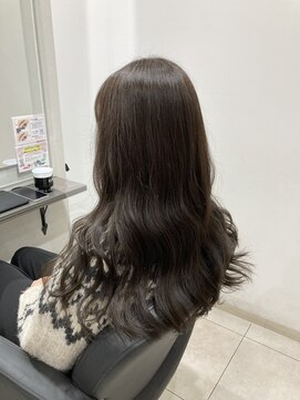 イーエムエー アールビアンカ 名駅店(e.m.a×Ar be.anca) 透明感グレージュ