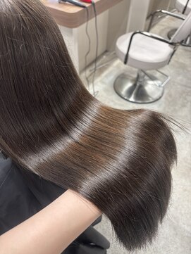 ボタン ハカタ(VOTAN hakata) オリーブブラウン/ブラウンカラー/レイヤーカット