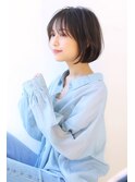 透明感アッシュブラック小顔コンパクトボブ