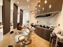 コームヘア(ko-mu hair)の雰囲気（店内が広いと驚かれます。贅沢な空間でシャンプータイム◎）