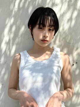 エクテ(ecouter) 黒髪ダークアッシュ似合わせカットレイヤーショート