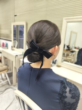 リサ 恵比寿(risa.) タイトシニヨン