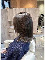 ラシンバン(LashinVan)&nbsp;外ハネ×オリーブグレージュ