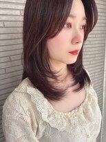 ルル 宇都宮(Loulou)&nbsp;顔周りレイヤー×ミディアムスタイル