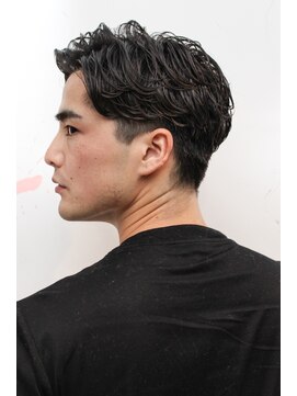 メリケンバーバーショップ コウベ(MERICAN BARBERSHOP KOBE) ワイルドツーブロックテクノサイドパートショート７３ビジカジ