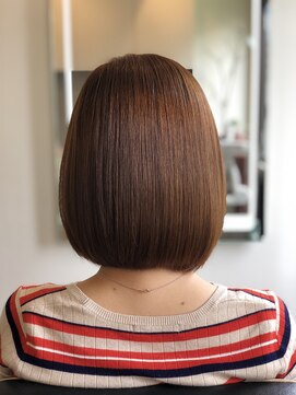 アールサロン アオヤマ(Rr SALON AOYAMA) プラチナミネコラボブ