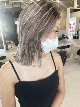 リア 近鉄八尾店(Lia) バレイヤージュ