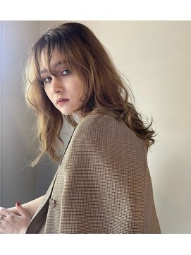 フィール ヘアー(feel hair) 外国人風柔らかセミロング