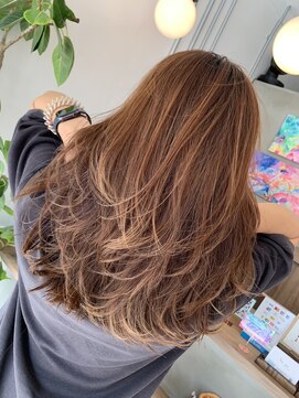 テト(teto) オーダーメイドカット/レイヤーカット/ブリーチ/ダブルカラー/