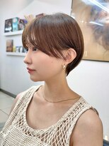 ホロ(hollo)&nbsp;耳かけショートヘア顔まわりレイヤーショートボブベージュカラー